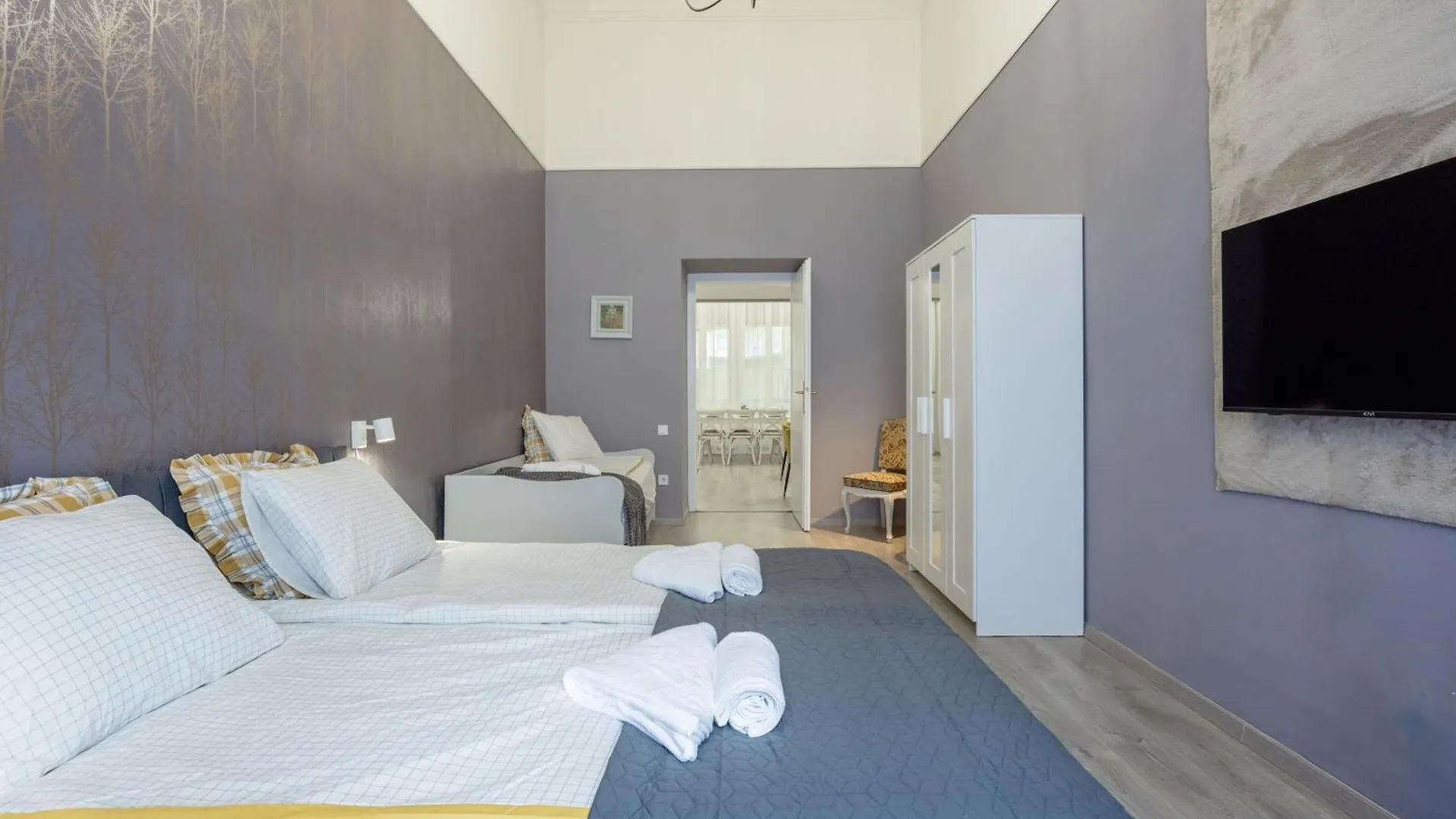 Spacious And Charming Apartment In The Centre Budapesta