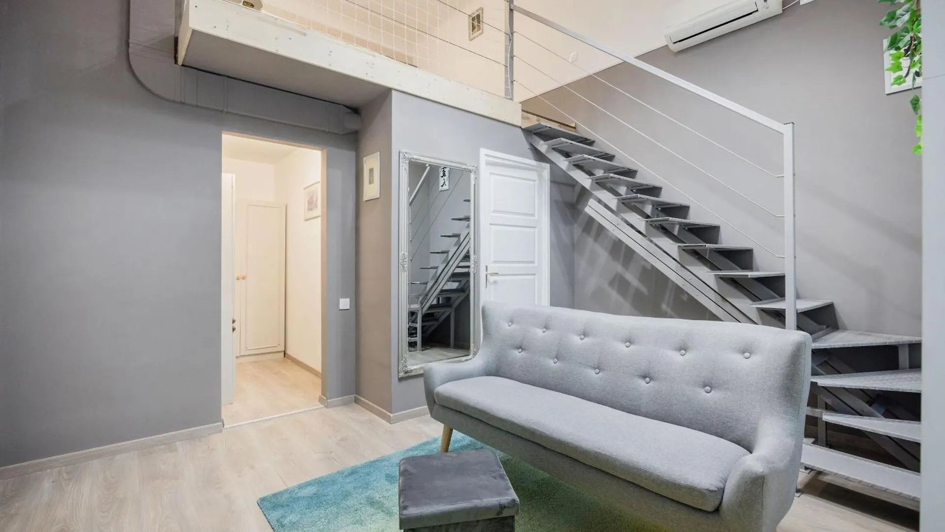 Spacious And Charming Apartment In The Centre Budapest Hungary