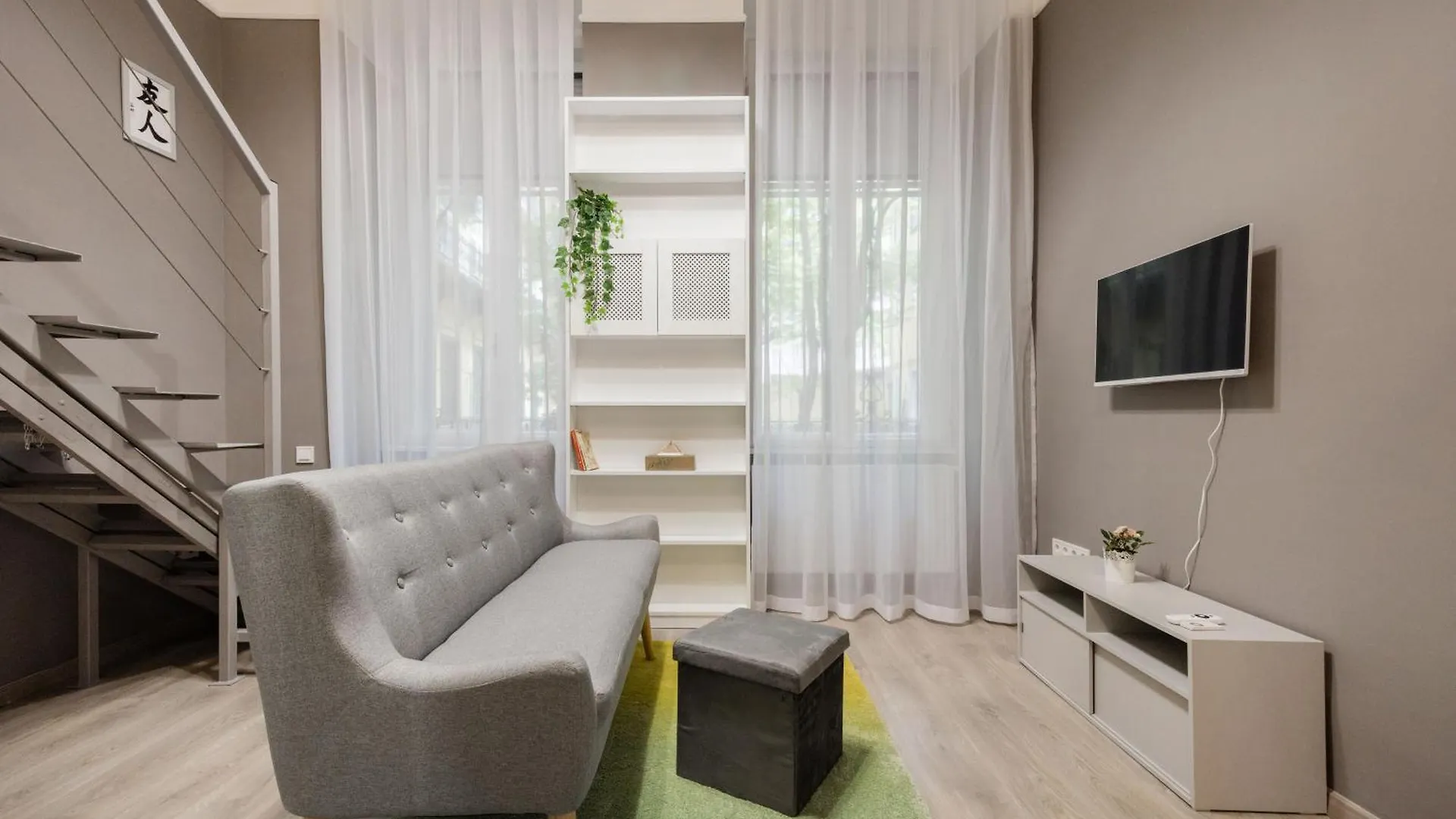 Spacious And Charming Apartment In The Centre Budapest